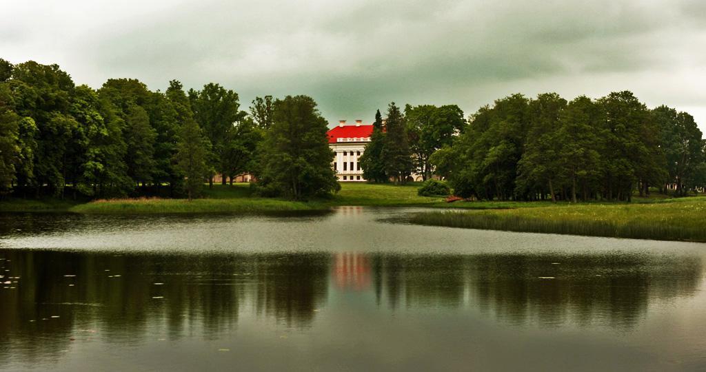 Pakruojis Manor'S Palace Boutique Hotel Exterior photo