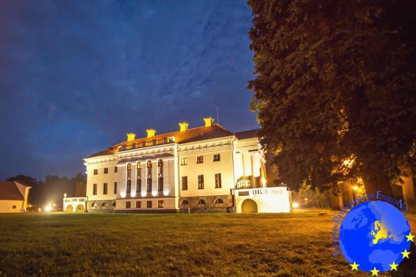 Pakruojis Manor'S Palace Boutique Hotel Exterior photo