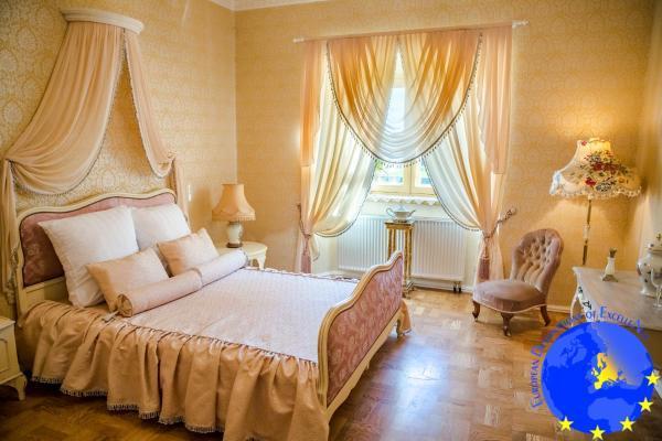 Pakruojis Manor'S Palace Boutique Hotel Exterior photo